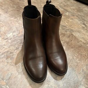 Women’s Thursday Duchess Leather Chelsea Boots